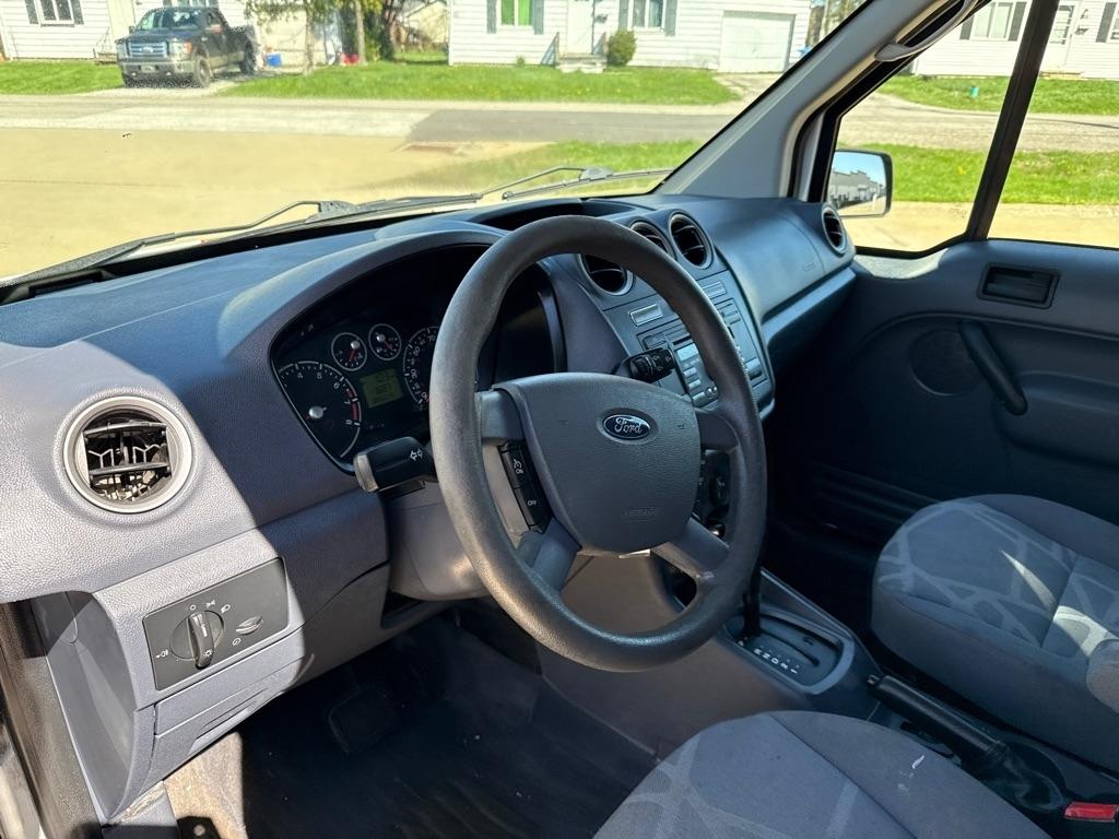 Ford Transit Connect XLT with Side and Rear Door Glass 2010