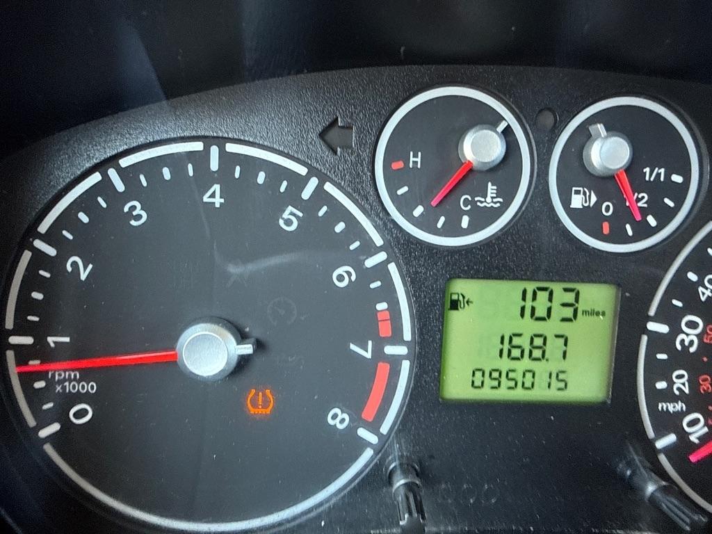 Ford Transit Connect XLT with Side and Rear Door Glass 2010