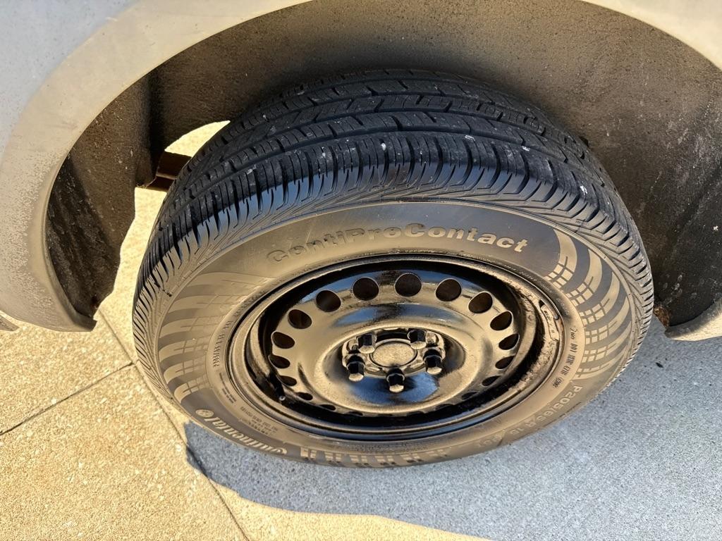 Ford Transit Connect XLT with Side and Rear Door Glass 2010