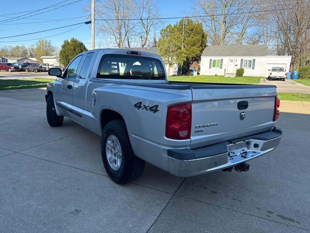 Dodge Dakota SLT Club Cab 4WD 2005