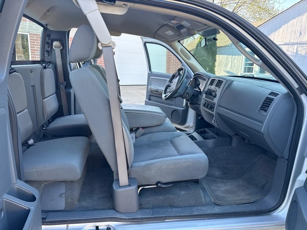 Dodge Dakota SLT Club Cab 4WD 2005
