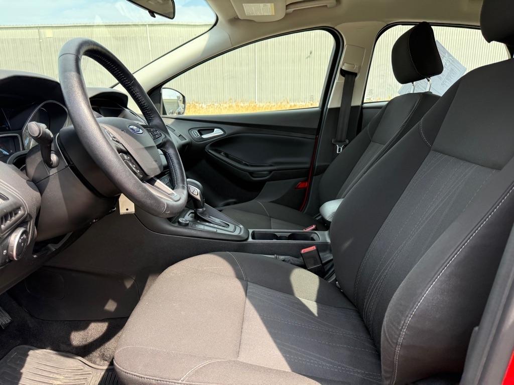 Ford Focus SE Sedan 2017