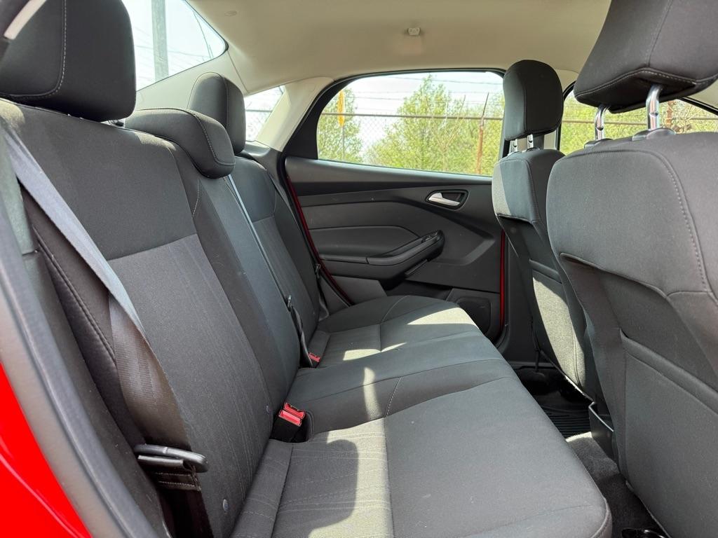 Ford Focus SE Sedan 2017