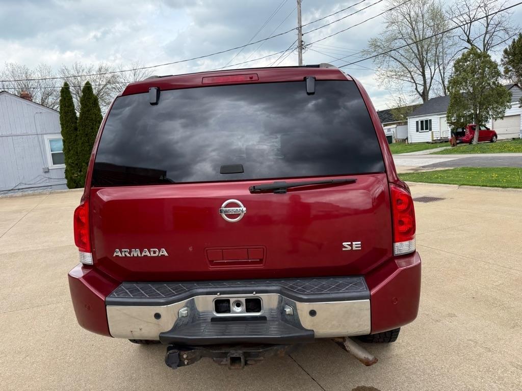 Nissan Armada SE 4WD 2005