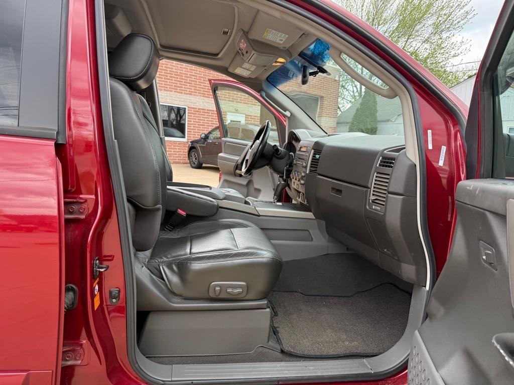 Nissan Armada SE 4WD 2005