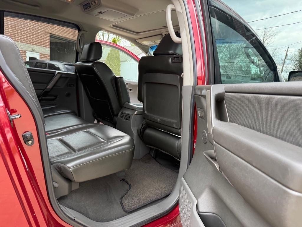 Nissan Armada SE 4WD 2005