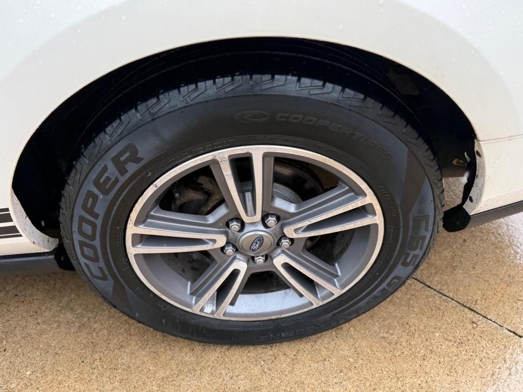 Ford Mustang V6 Convertible 2012