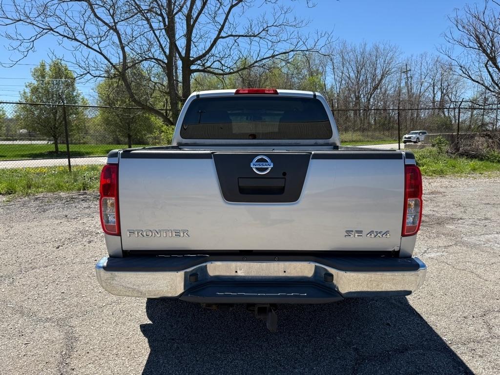 Nissan Frontier SE Crew Cab 4WD 2010