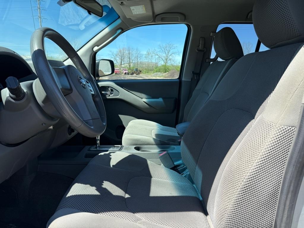 Nissan Frontier SE Crew Cab 4WD 2010