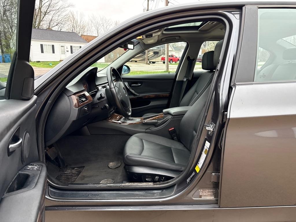 BMW 3-Series 328i 2008