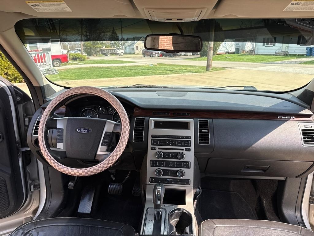 Ford Flex SEL FWD 2010