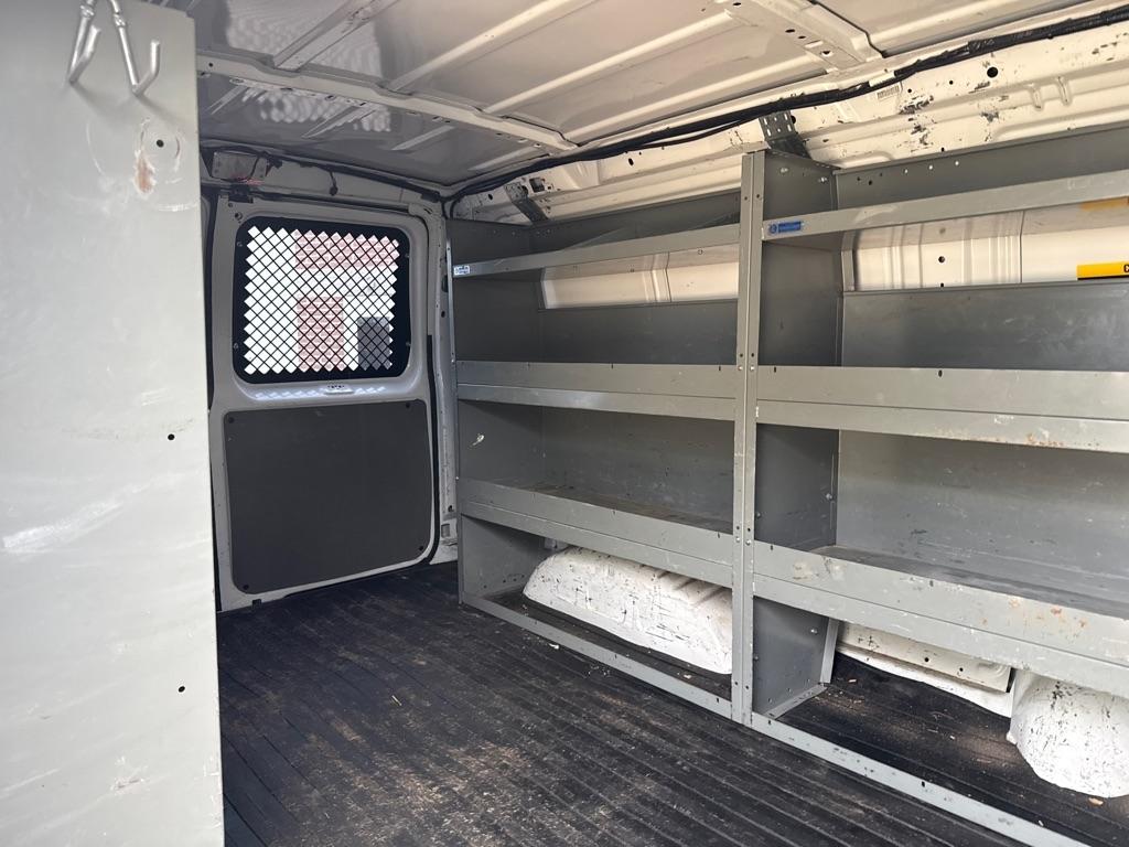 Ford Econoline E-250 2008