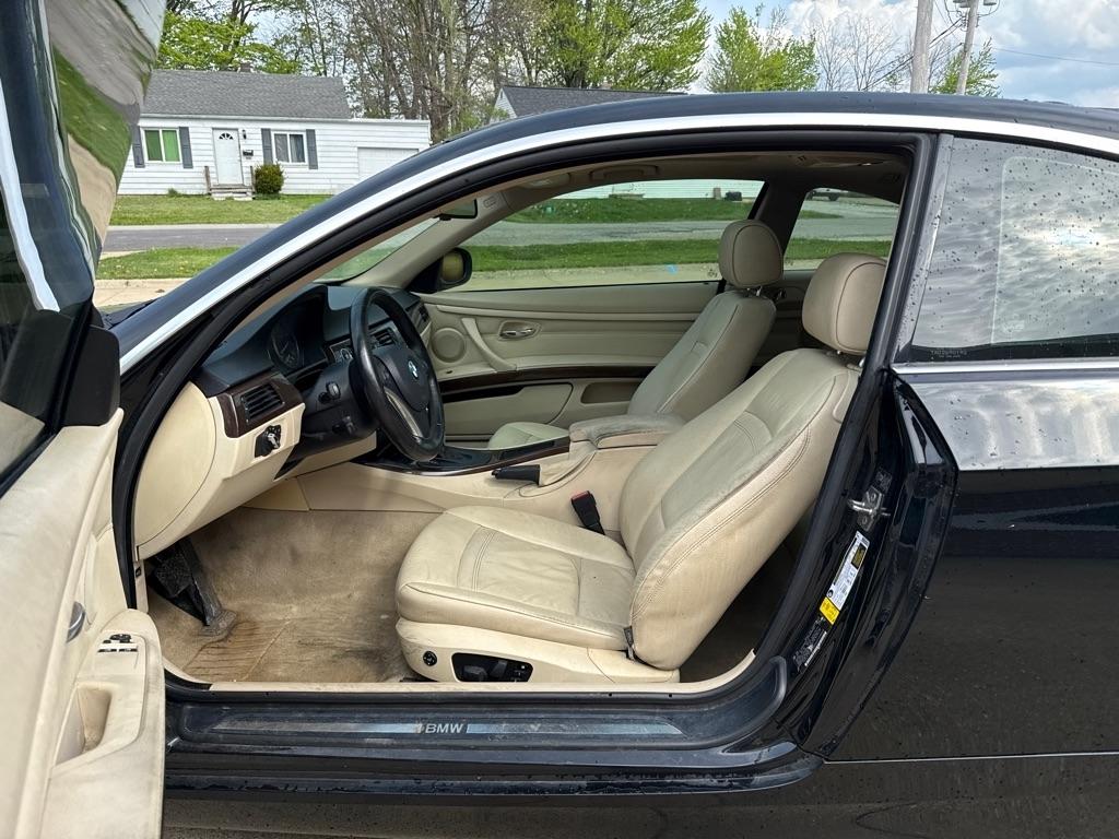 BMW 3-Series 328i Coupe 2010