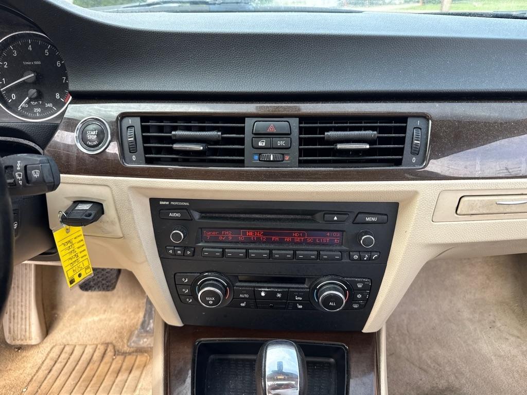 BMW 3-Series 328i Coupe 2010