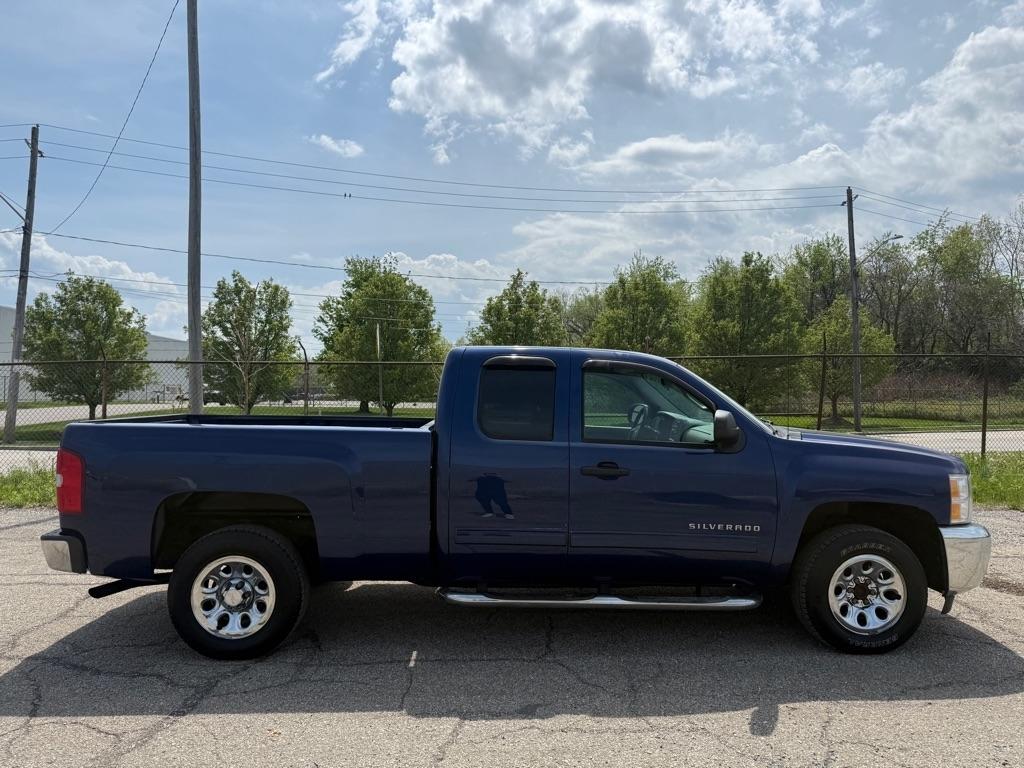 Chevrolet Silverado 1500 LS Extended Cab 2WD 2013