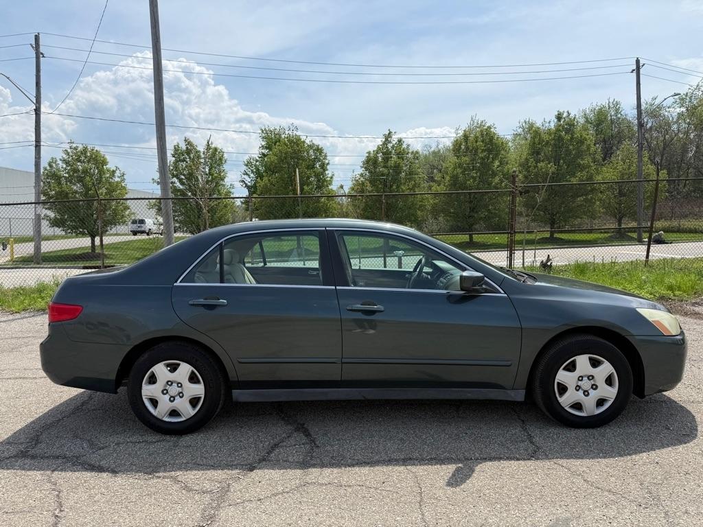 Honda Accord LX sedan AT 2005