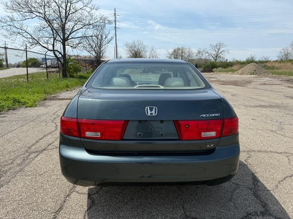 Honda Accord LX sedan AT 2005