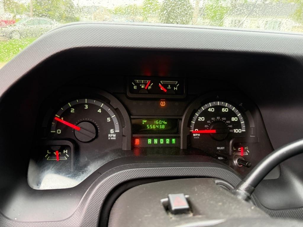 Ford Econoline E-250 2010