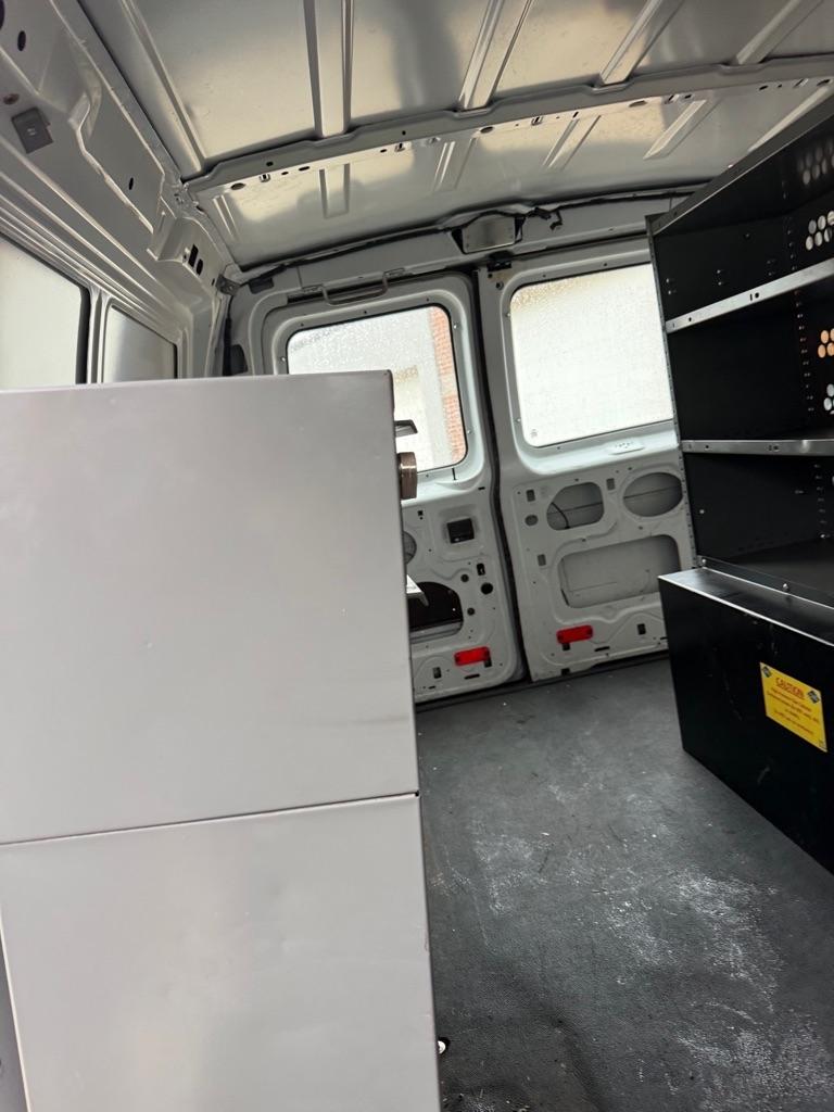 Ford Econoline E-250 2010