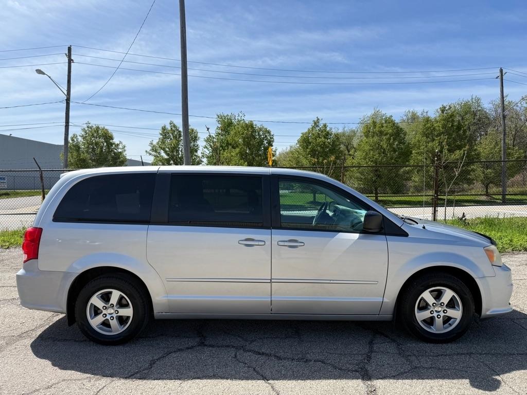 Dodge Grand Caravan Express 2011