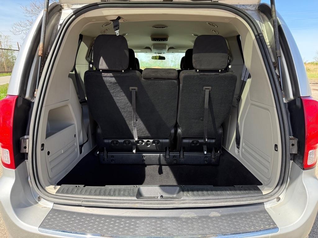 Dodge Grand Caravan Express 2011