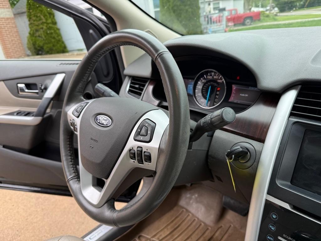 Ford Edge Limited FWD 2011