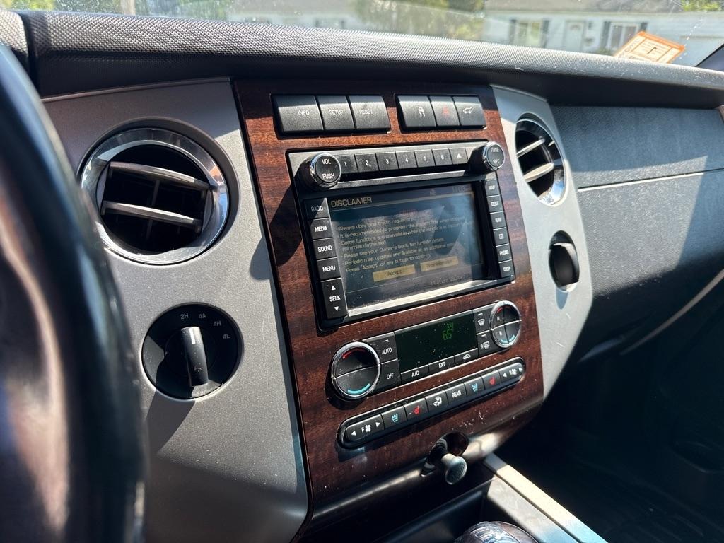 Ford Expedition EL Limited 4WD 2010