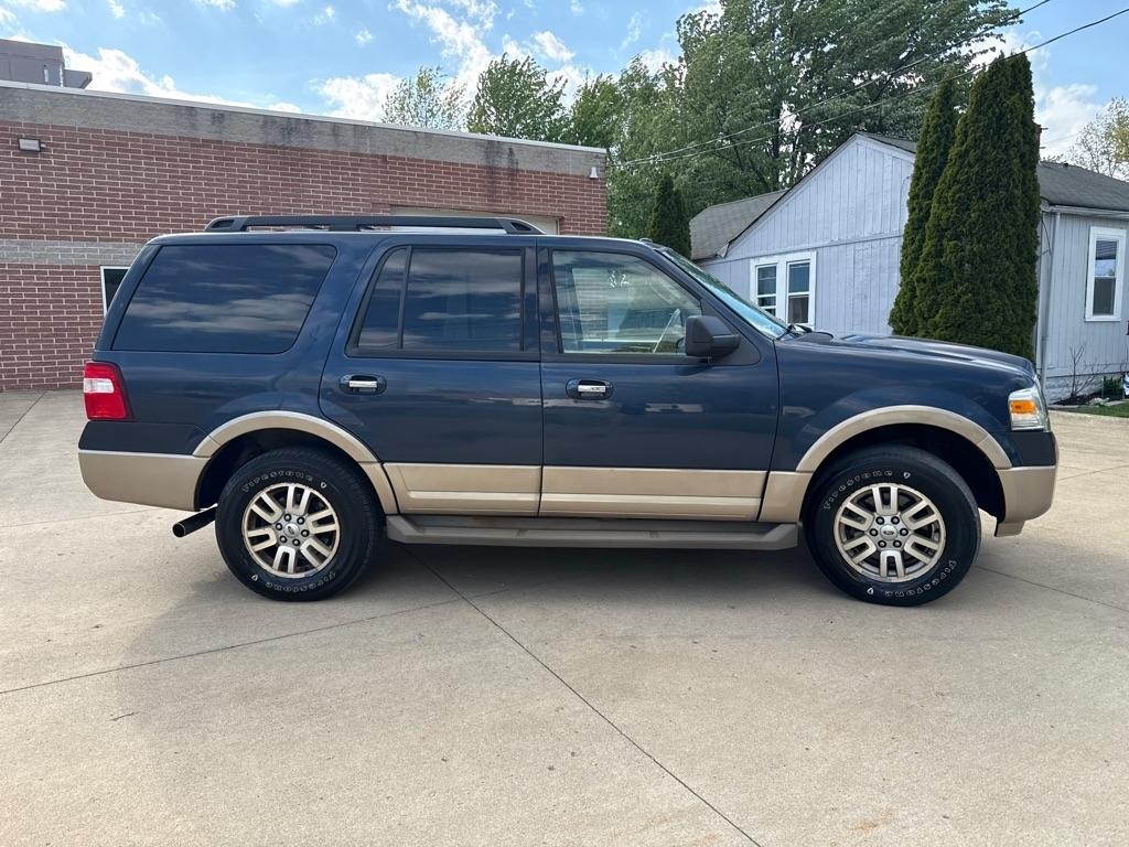 Ford Expedition XLT 4WD 2014