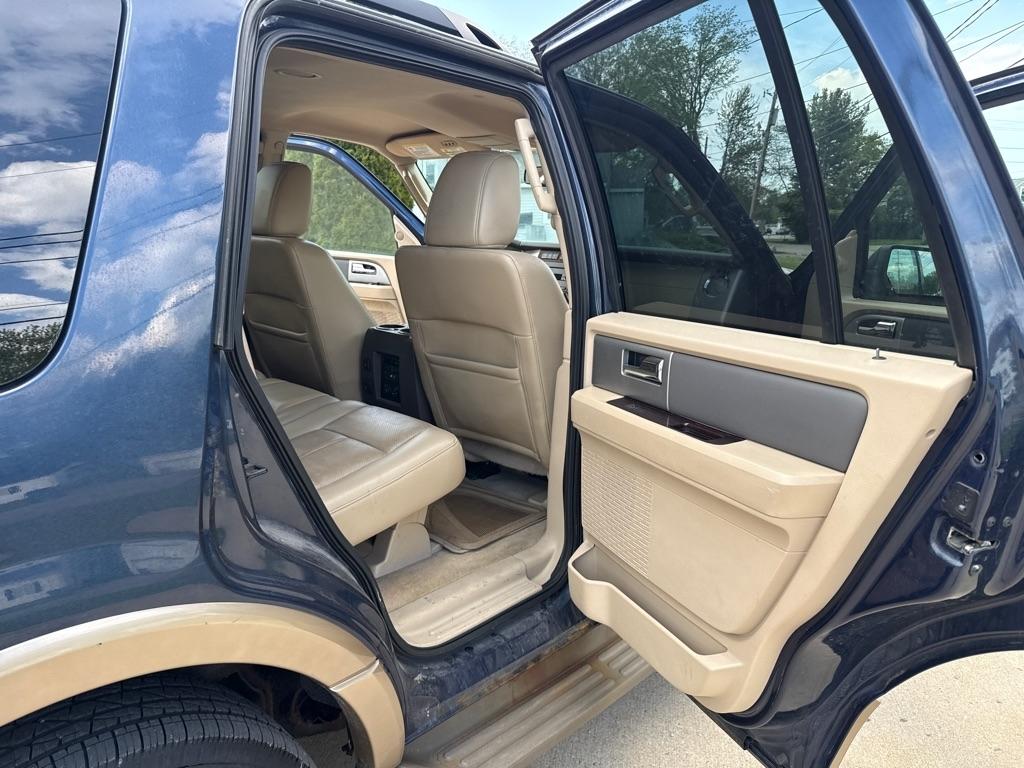 Ford Expedition XLT 4WD 2014