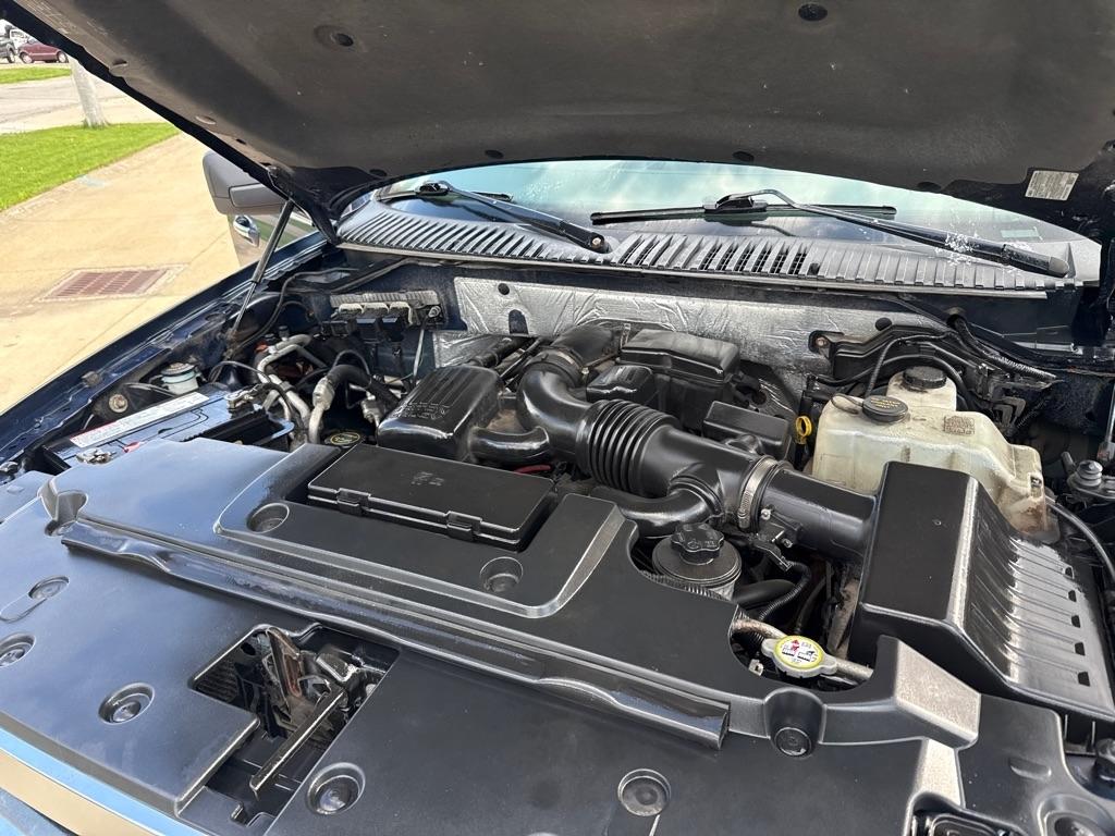 Ford Expedition XLT 4WD 2014
