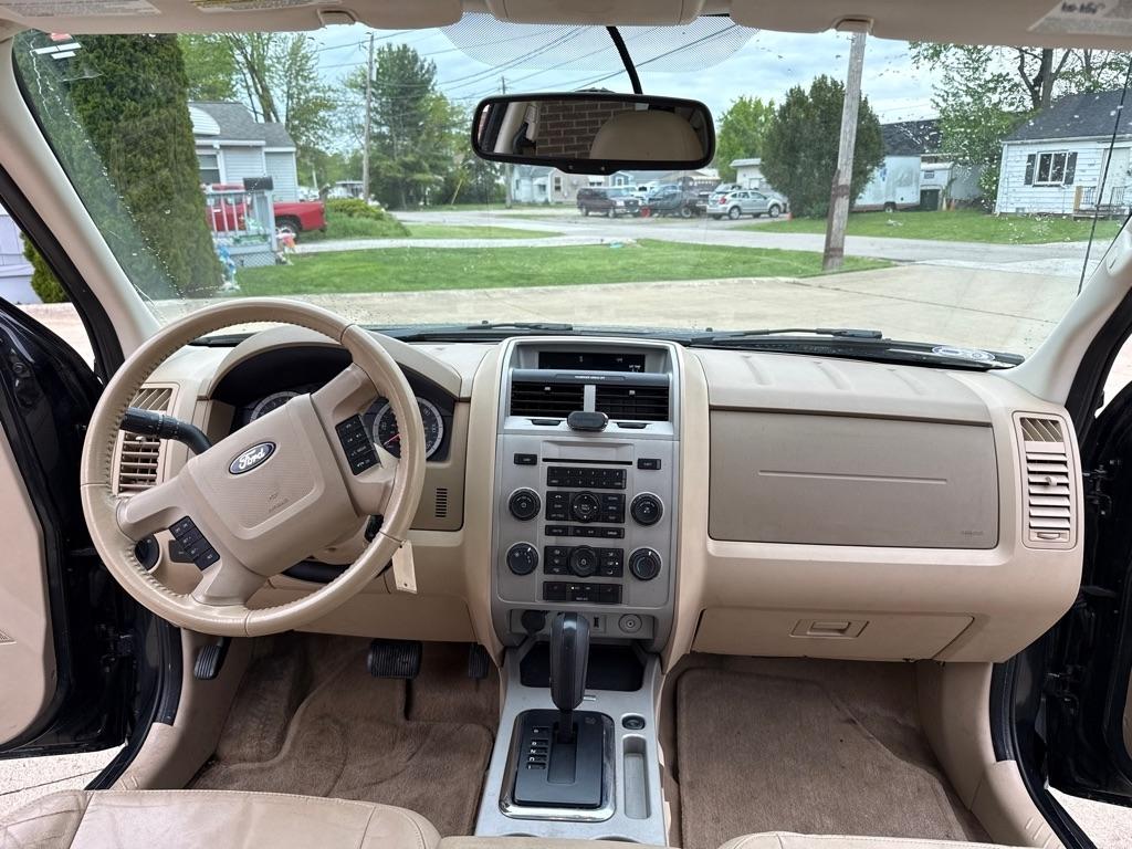 Ford Escape XLT 4WD 2011