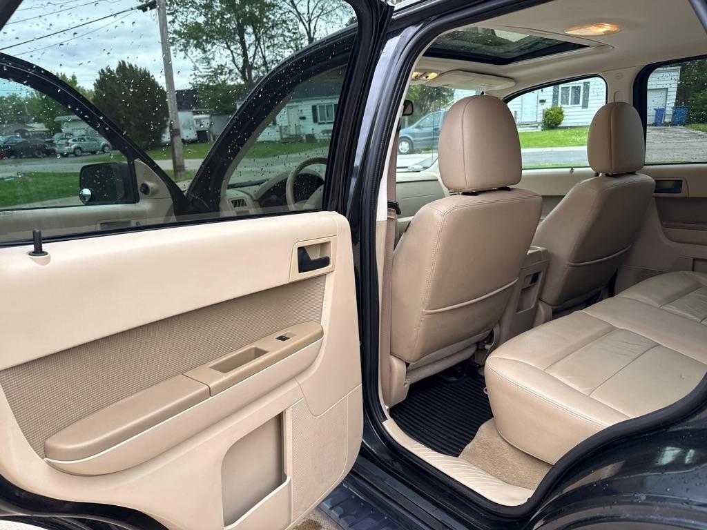 Ford Escape XLT 4WD 2011