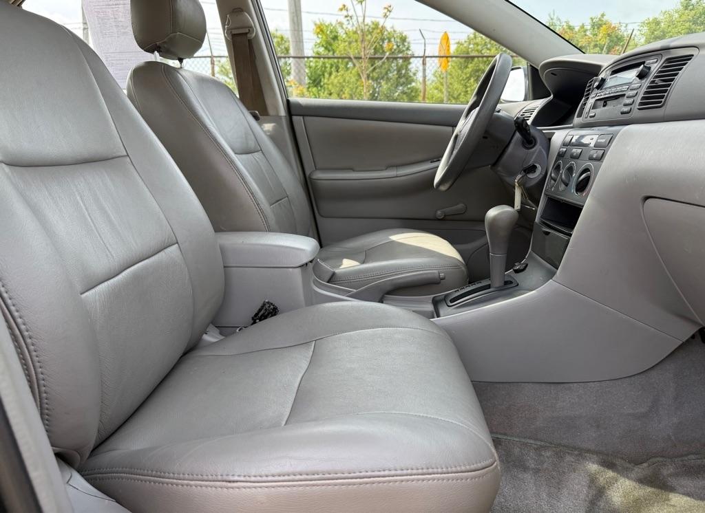 Toyota Corolla CE 2003