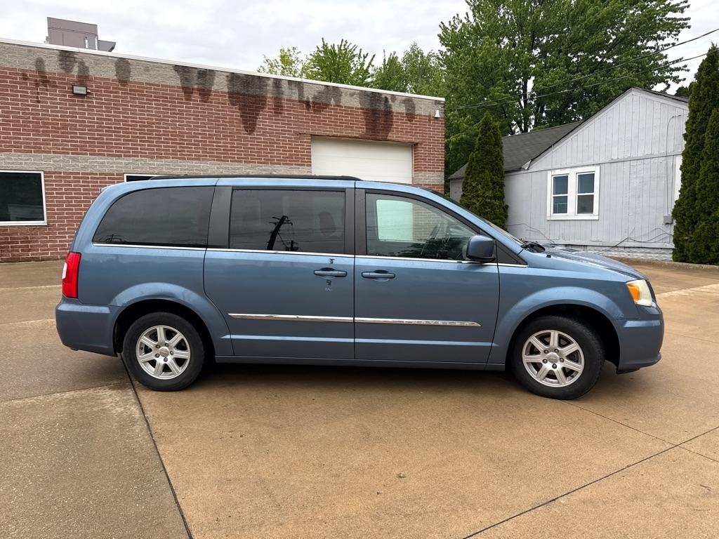 Chrysler Town & Country Touring 2012