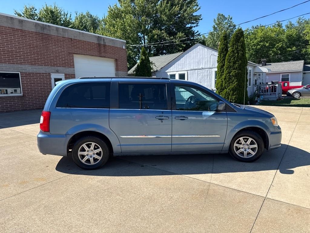 Chrysler Town & Country Touring 2012