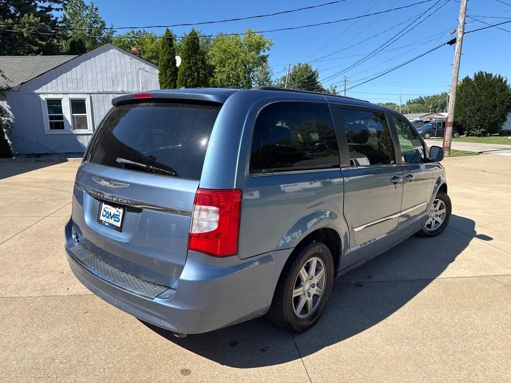 Chrysler Town & Country Touring 2012