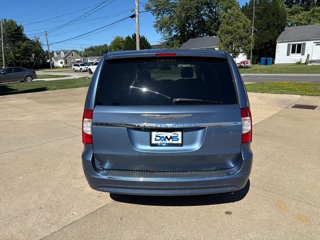 Chrysler Town & Country Touring 2012
