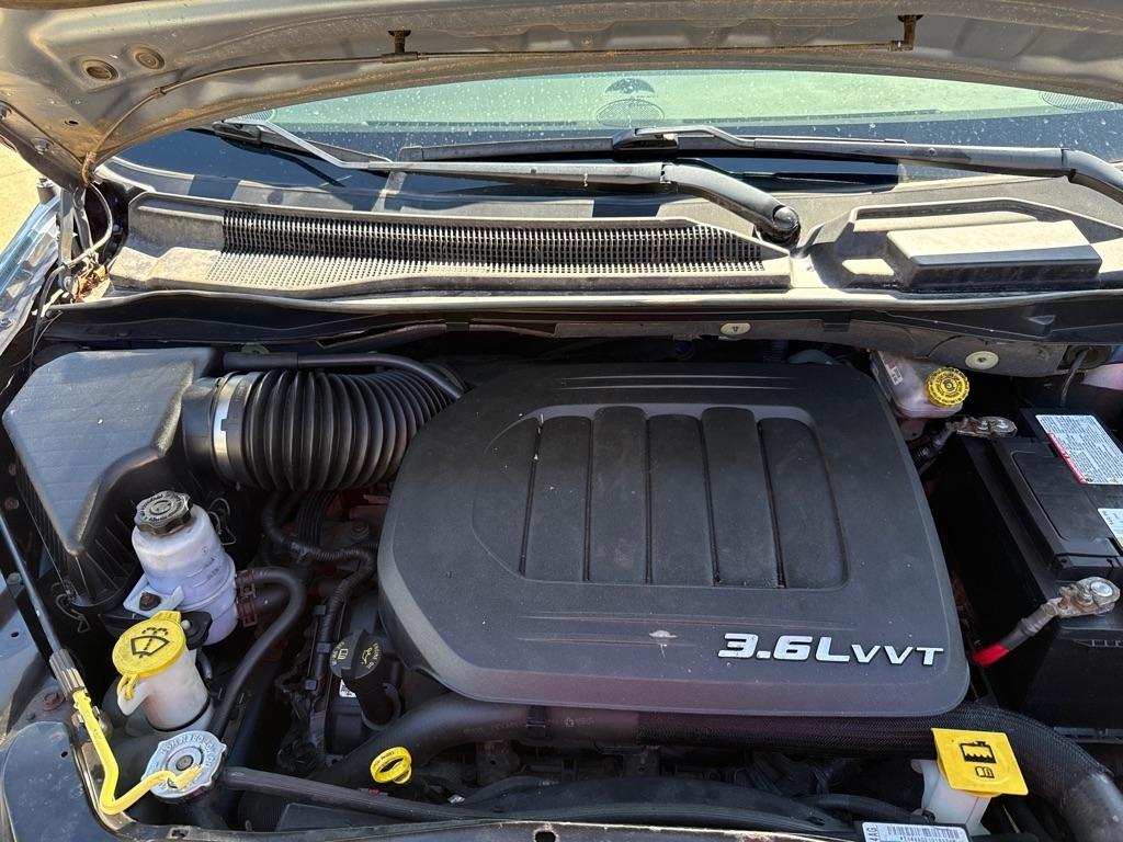 Chrysler Town & Country Touring 2012