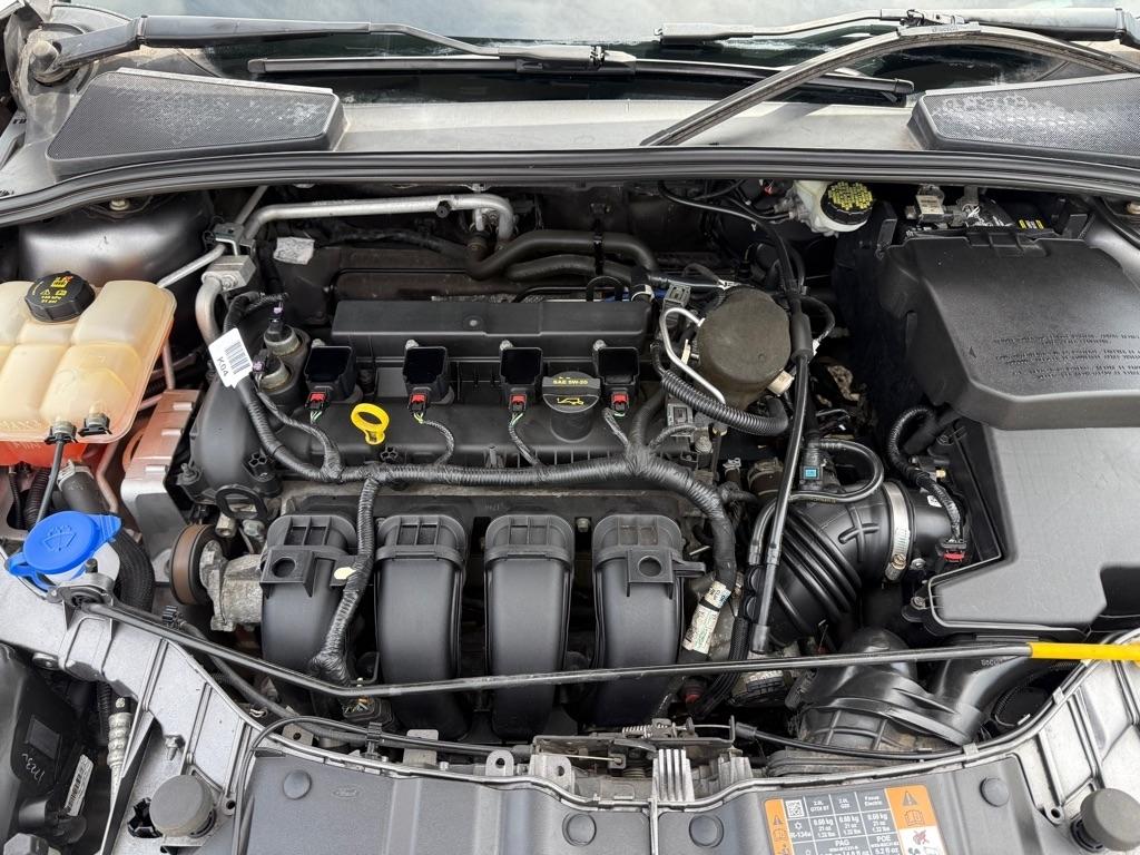 Ford Focus SE Sedan 2014