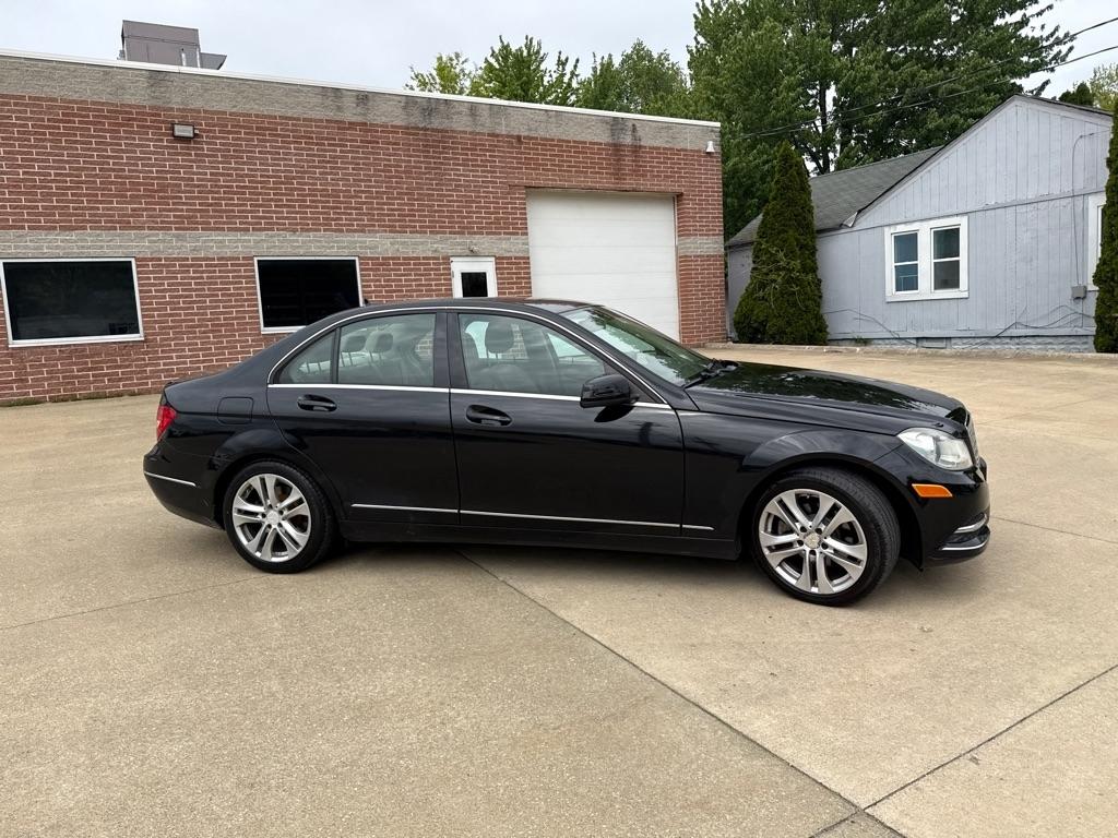 Mercedes-Benz C-Class C300 4MATIC Sport Sedan 2012