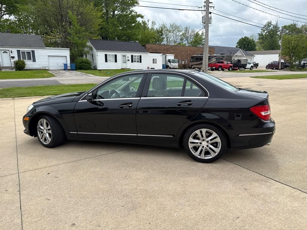 Mercedes-Benz C-Class C300 4MATIC Sport Sedan 2012