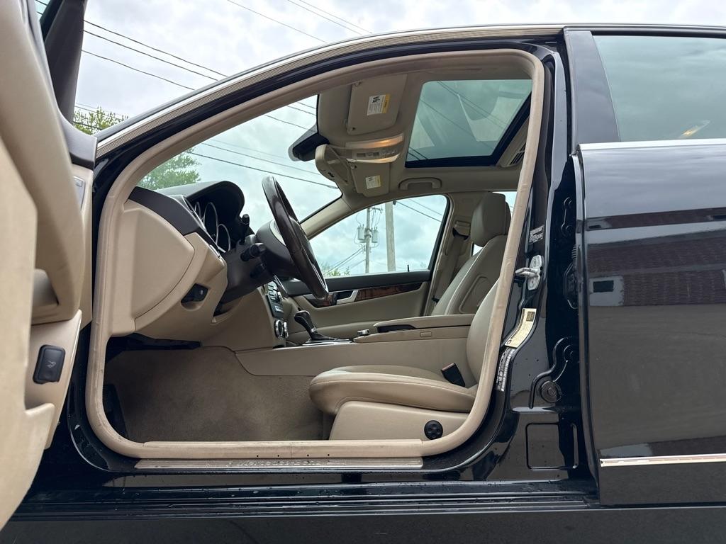 Mercedes-Benz C-Class C300 4MATIC Sport Sedan 2012