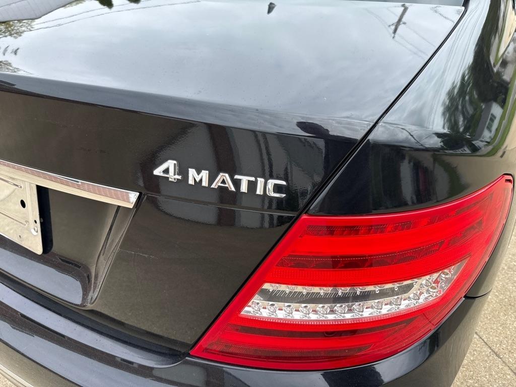 Mercedes-Benz C-Class C300 4MATIC Sport Sedan 2012