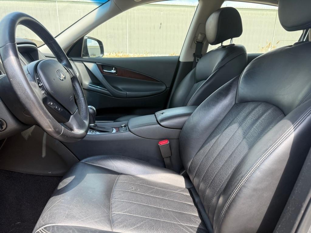 Infiniti QX50 Base AWD 2017