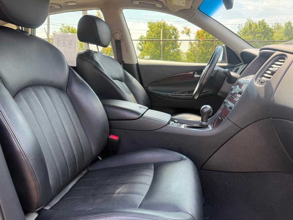 Infiniti QX50 Base AWD 2017