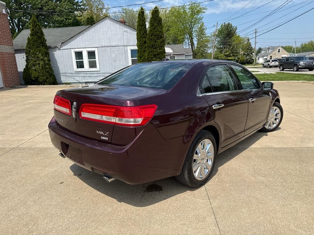 Lincoln MKZ AWD 2011
