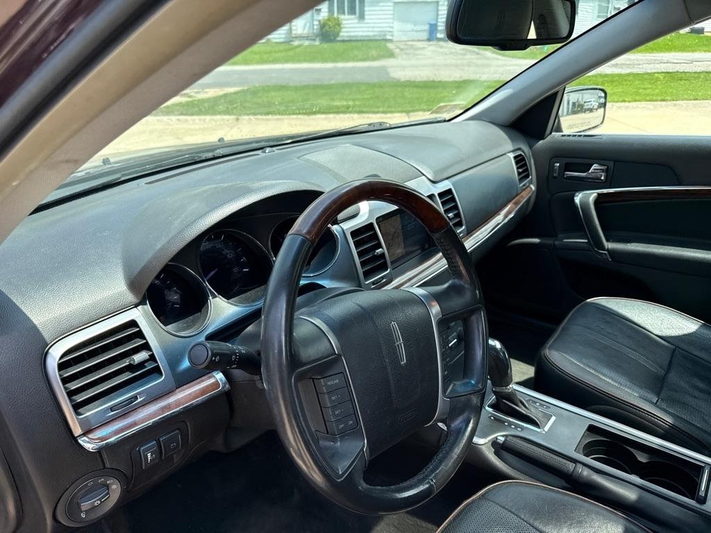 Lincoln MKZ AWD 2011