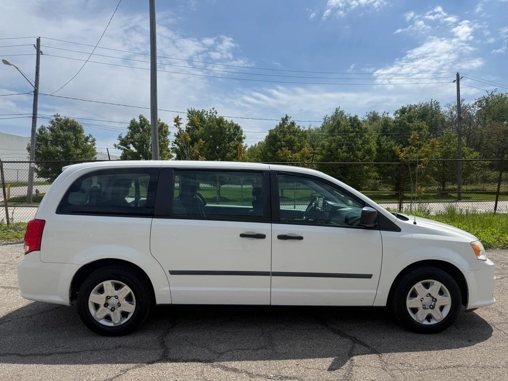 Dodge Grand Caravan SE 2012