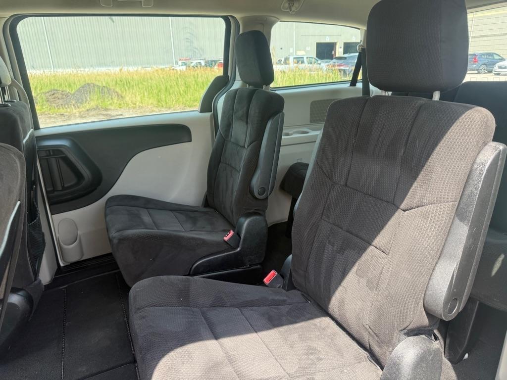 Dodge Grand Caravan SE 2012