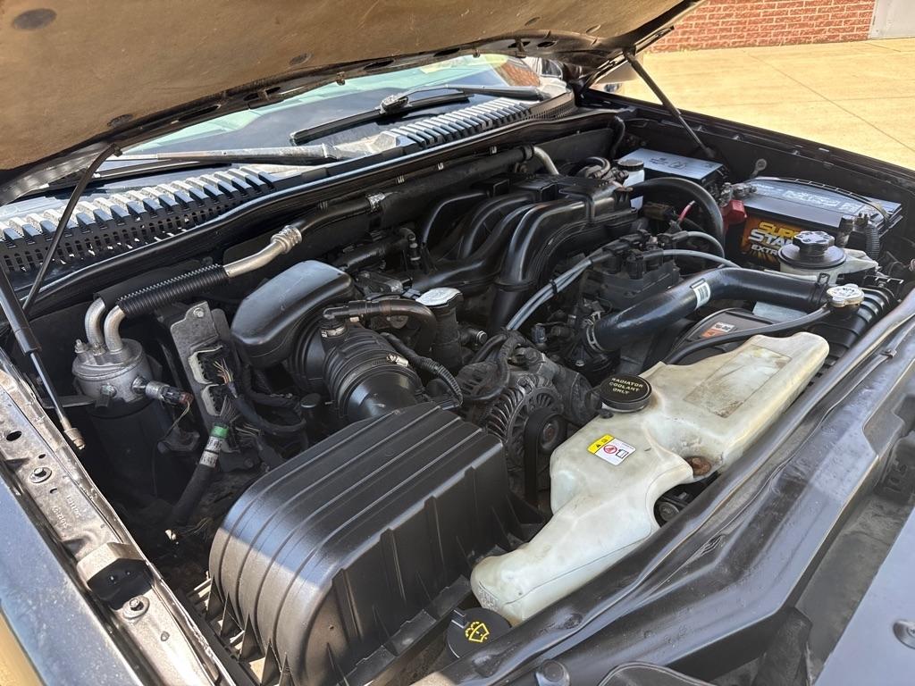Ford Explorer XLT 4.0L 4WD 2010